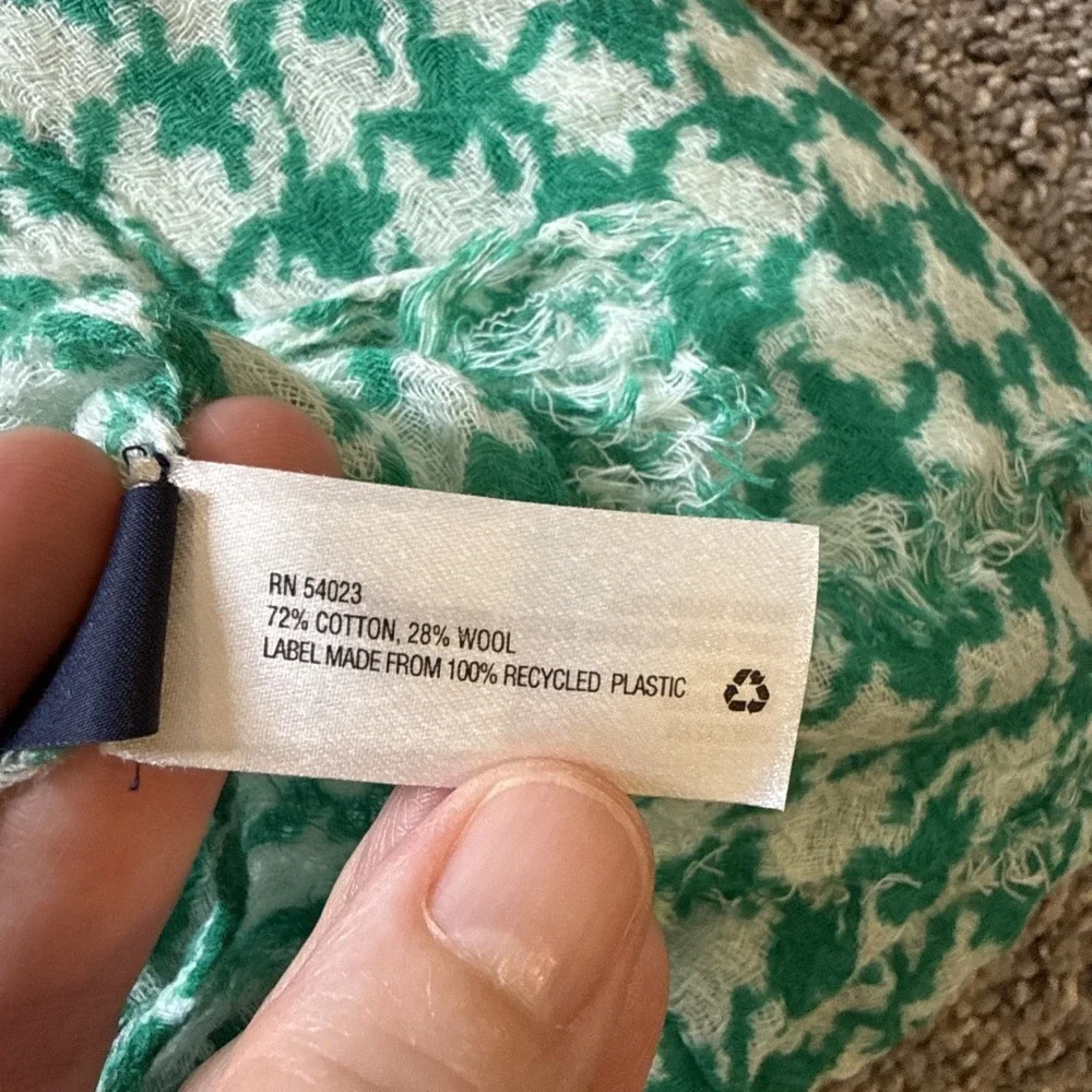 Gap‎ Women's Green & White Houndstooth Cotton/Wool Blend Scarf